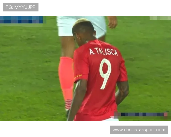 山东泰山祖马角球抢点，头槌砸地弹出立柱